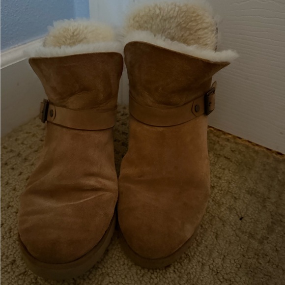UGG Brown Suede Women's Boots with Cream Fur Lining - Picture 4 of 4
